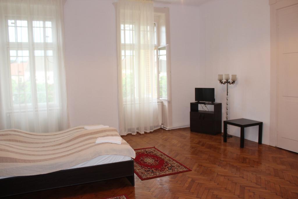 Ferdinand Apartments Mediaş Eksteriør bilde